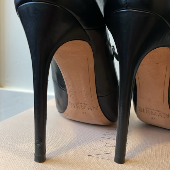 Suzy Pump by Alexandre Birman (37) - Picture 8 of 9